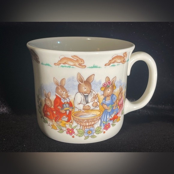 Royal Doulton Bunnykins Celebrate your Christening Set - Picture 6 of 12